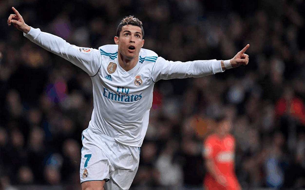 德罗巴迎来七赛季出色发挥，雄鹿观众热烈欢呼！