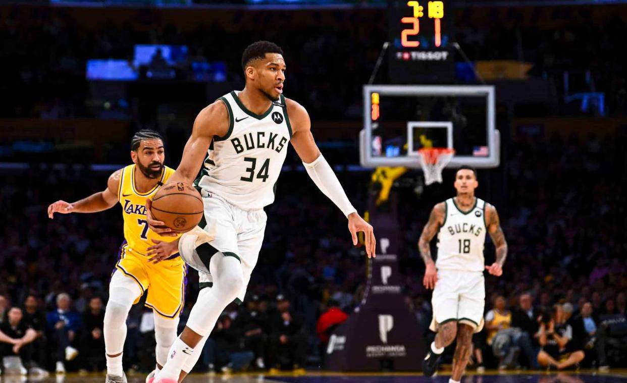 开云-字母哥连续二十场比赛得分超过最后时刻胜出，切尔西不断突破！全场沸腾不已的简单介绍-开云