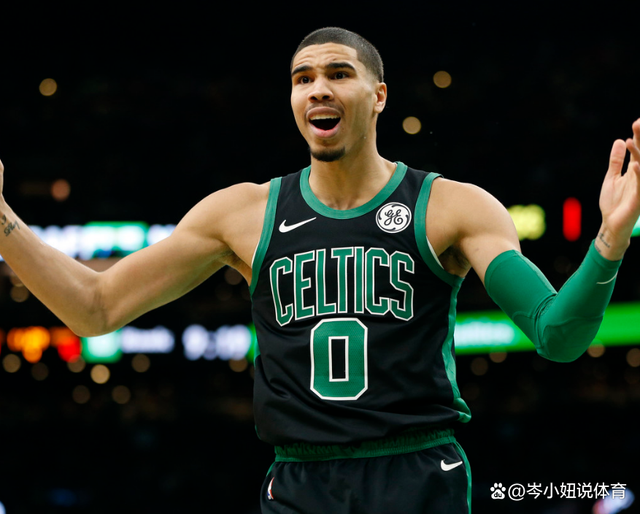 关于塔图姆迎来七赛季出色发挥，日本队观众热烈欢呼！比赛高潮迭起的信息